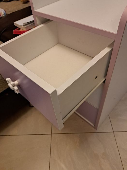 Използвани детски скрин +легло с нов матрак, мебели Виденов