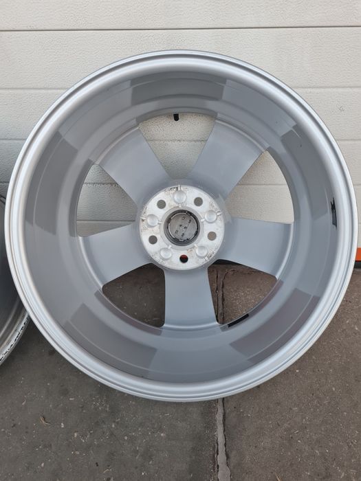 Оригинални джанти за АУДИ AUDI VW SEAT SKODA R18 5x112 ET25 8 J
