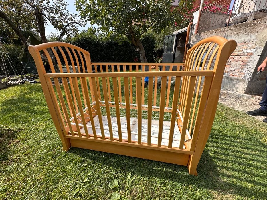 Дървена детска кошара