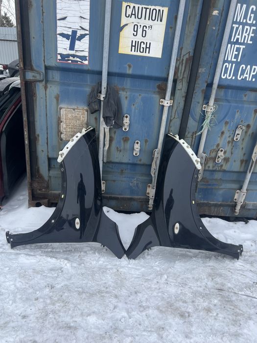 Крыло левое правое на Ниссан жук Nissan Juke