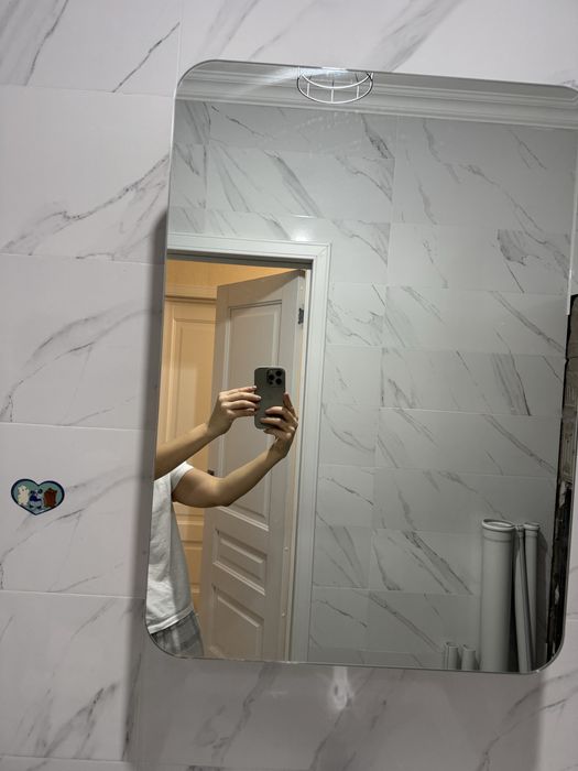 Продам зеркало для ванной