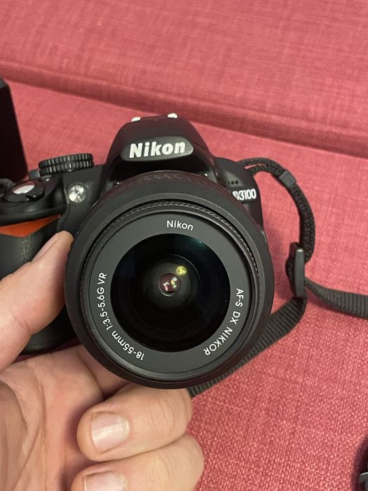 Aparat de Fotografiat Nikon D3100