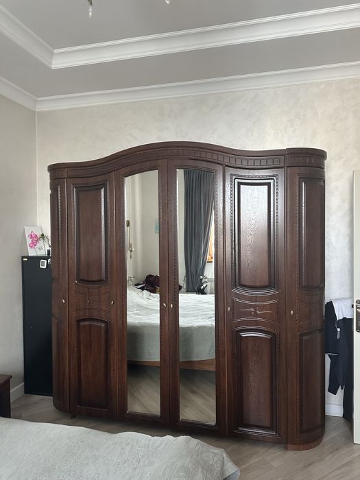 Спальный гарнитур