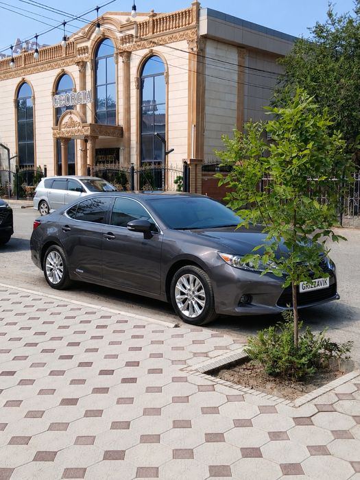Аренда авто лексус ес300н