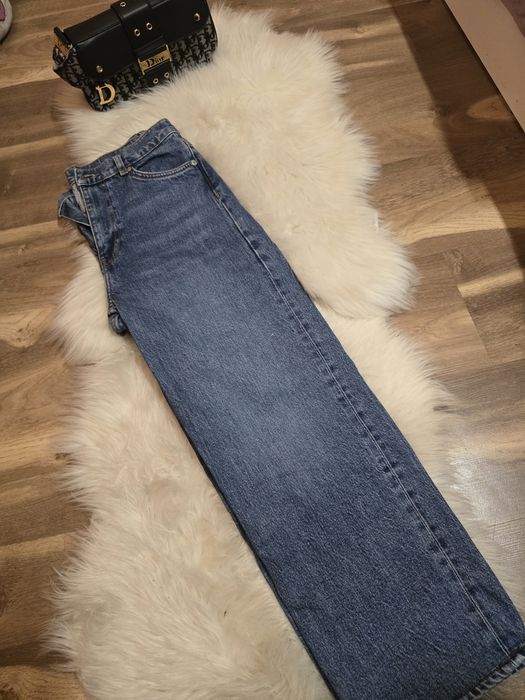 Изчистени , по-тъмни дънки