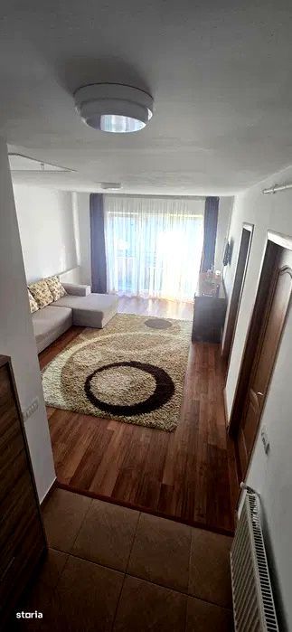 Apartament o camera, bucatarie separata, parcare, zona Stejarului — fotografia 1