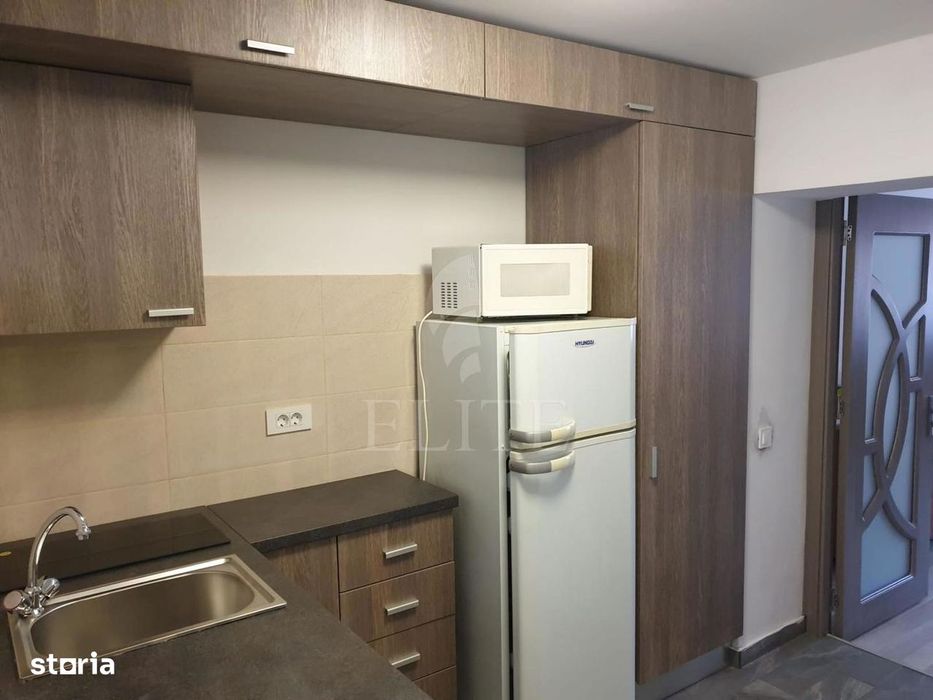 Apartament 2 camere în zona DECEBAL