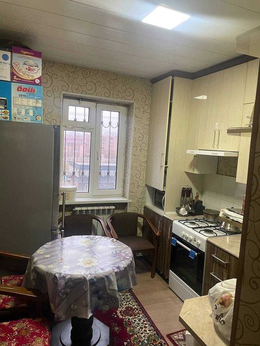 Сергели тумани  5А, метро 3 станц., 3/6/7 квартира сотилади.