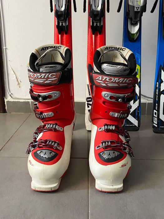 Skiuri Atomic170cm / Fischer 160cm/clapari Atomic