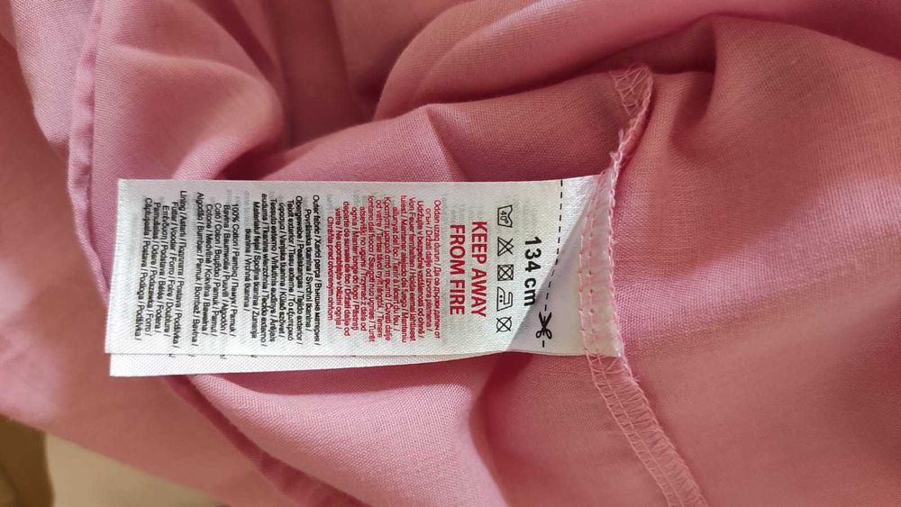 Rochie roz flori aplicate, masura 134 cm