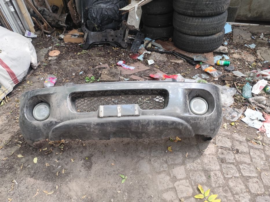 Предна броня с халогени за hyundai santa fe 99-та 2003 година