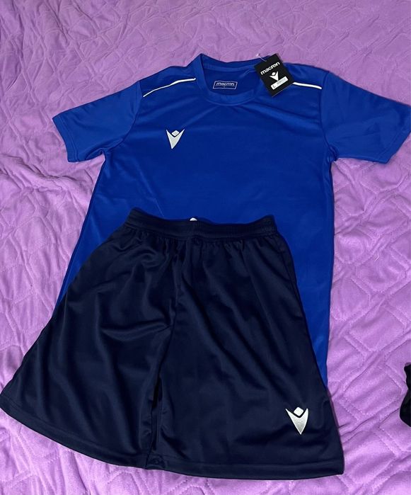 Макрон одежда размер л