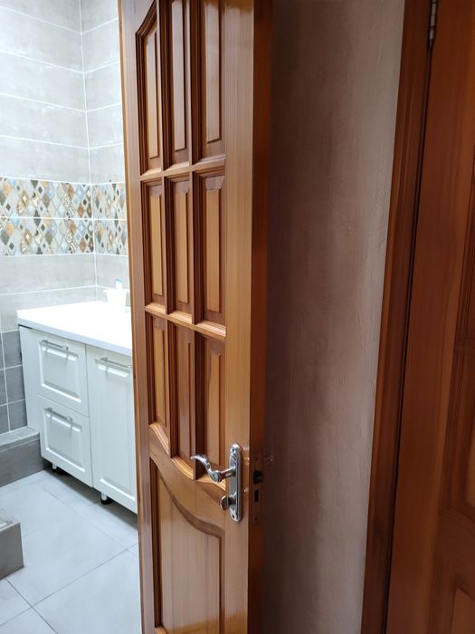 Двери деревянные