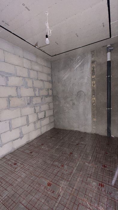 Срочно! Продаётся 2-комнатная квартира ориентир Каримбек