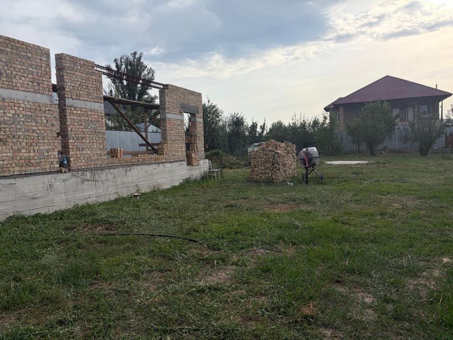 Продам времянку, участок 10 сот