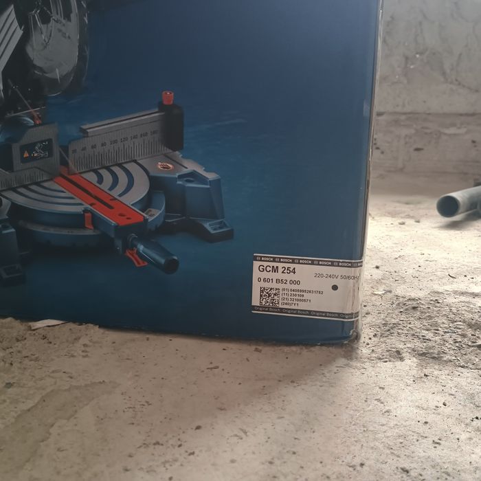 BOSCH GCM 245. Не различим от нов