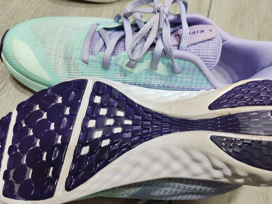 Дамски маратонки