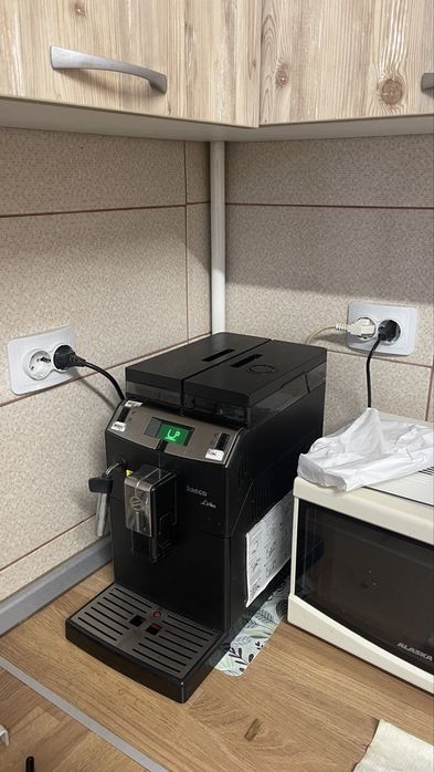 Espressor automat Saeco Lirika