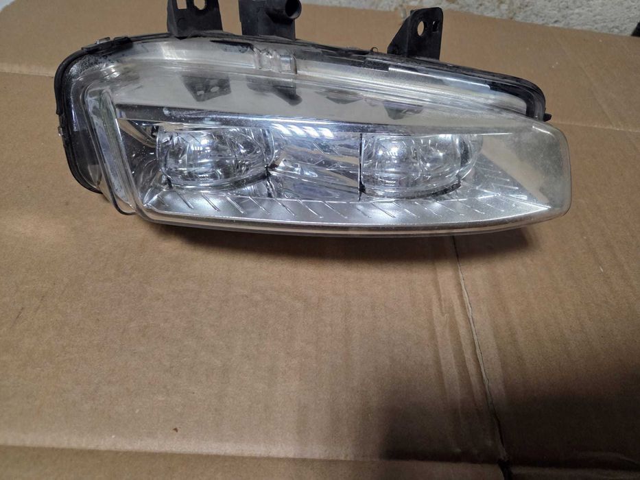 Proiector dreapta Land Rover Range Rover Evoque 2012 - 2015