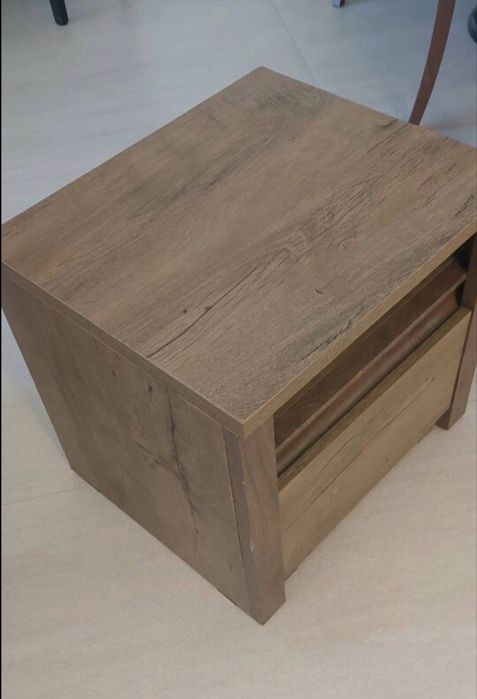 Нощни шкафчета Vennde