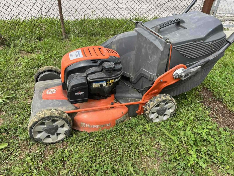 Бензинова самоходна косачка Husqvarna LC 348V