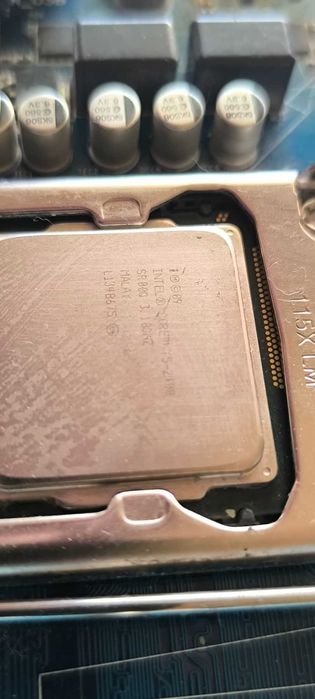 Дънна платка Gigabyte GA-H61M-S1 + Процесор Intel i5-2400 3.10GHz + 16gb ddr3 ram