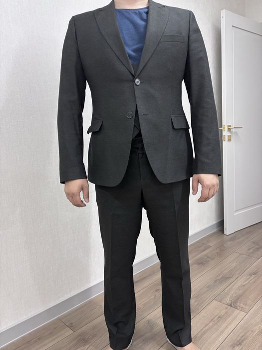 Продаи классический костюм