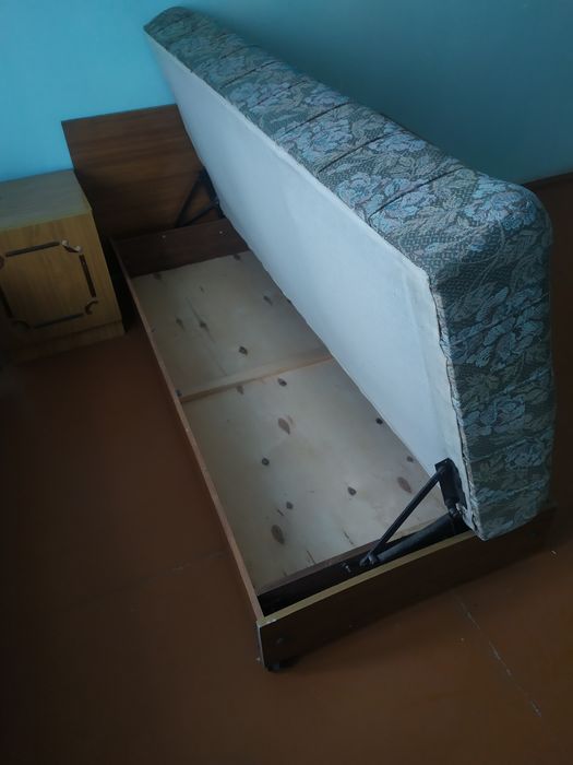 Кровать односпальная