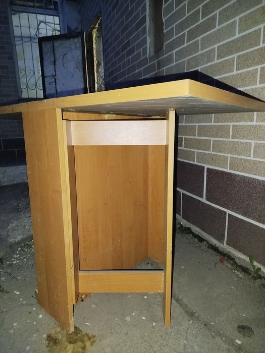 Продам стол раскладо