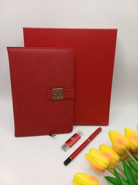 Подарочный набор, ежедневник, ручка, флешка