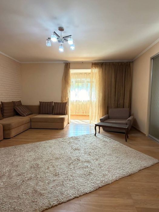 Продается 2 комнатная квартира ремонт ЦУМ, кафе Bon Мирабадский район