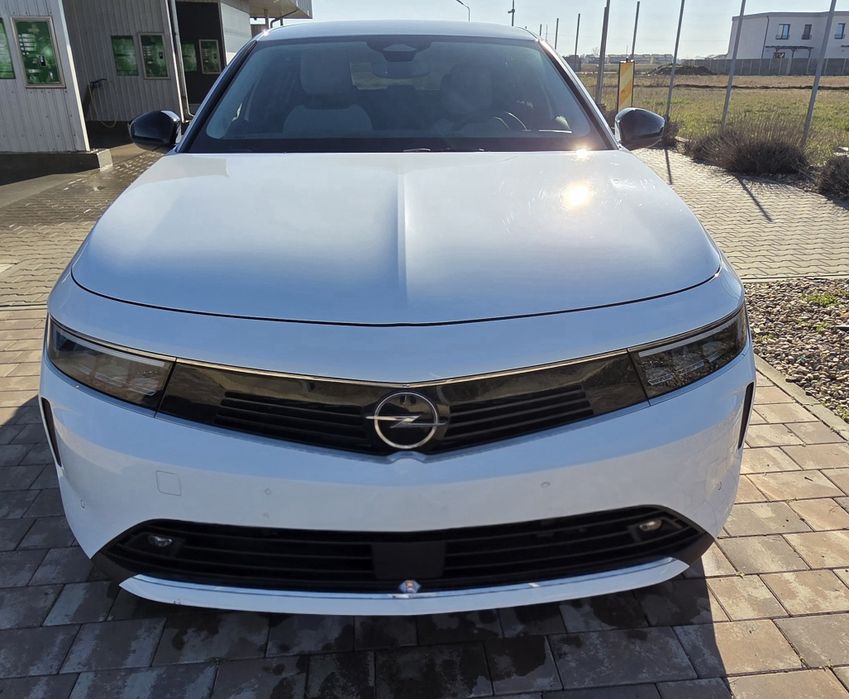 Opel Astra, 1.6 PHEV, 180CP