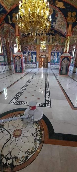 Montaj marmură travertin