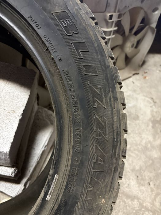 Bridgestone 255 /55 R18 одна штука