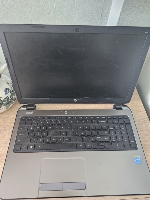 Laptop hp 250 g3