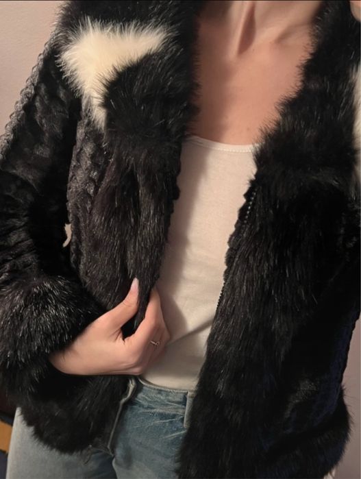 Blana scurta neagra