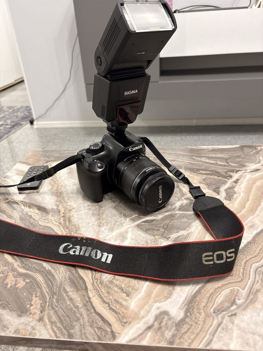 Aparat Foto Canon 1100D + obiectiv Canon EFS 18-55