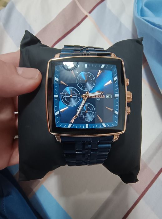 Часы фирменный мощный