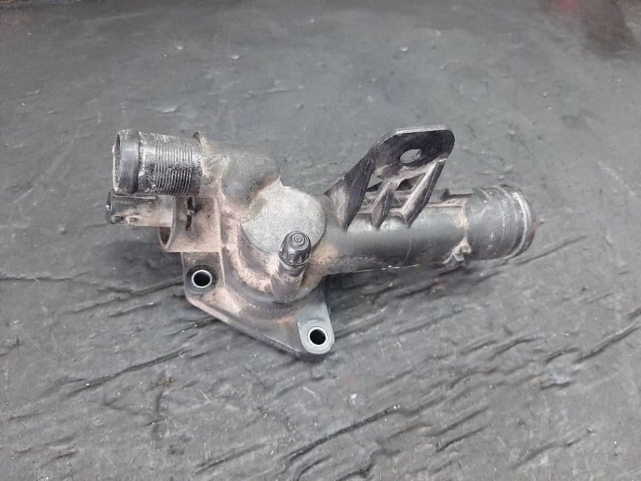 corp termostat renault clio 4 1.5 dci  k9kc612  8200954328c