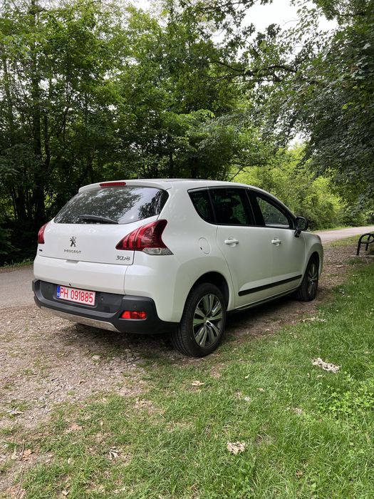 Peugeot 3008.  An 2016