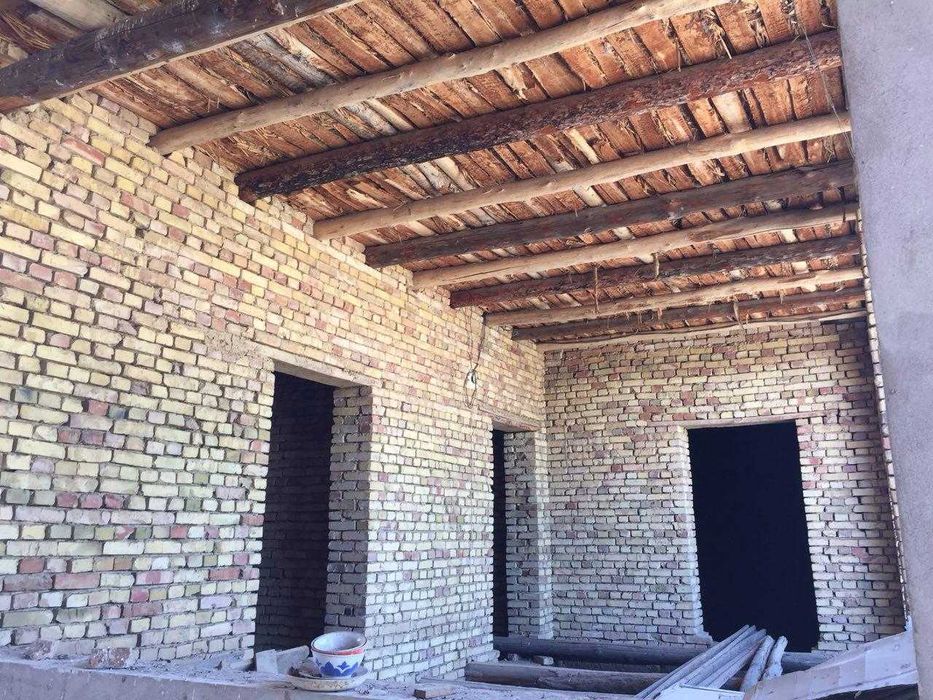 Ер нархида уй сотилади!