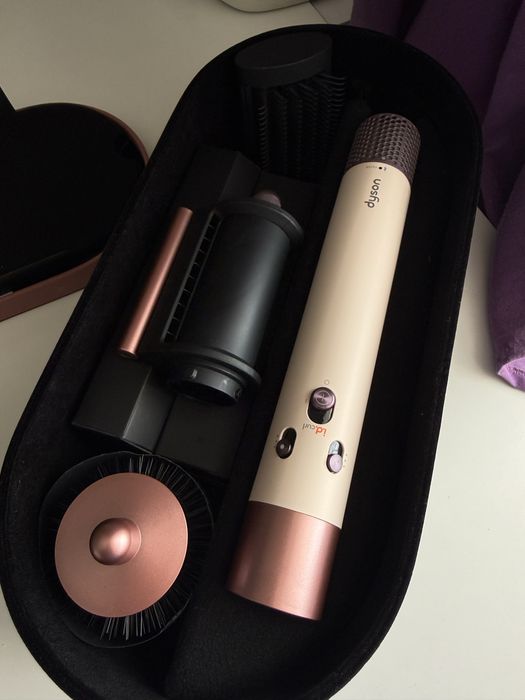 Aparatul de coafat și uscătorul Dyson Airwrap i.d. Ceramic Pink /Rose Gold