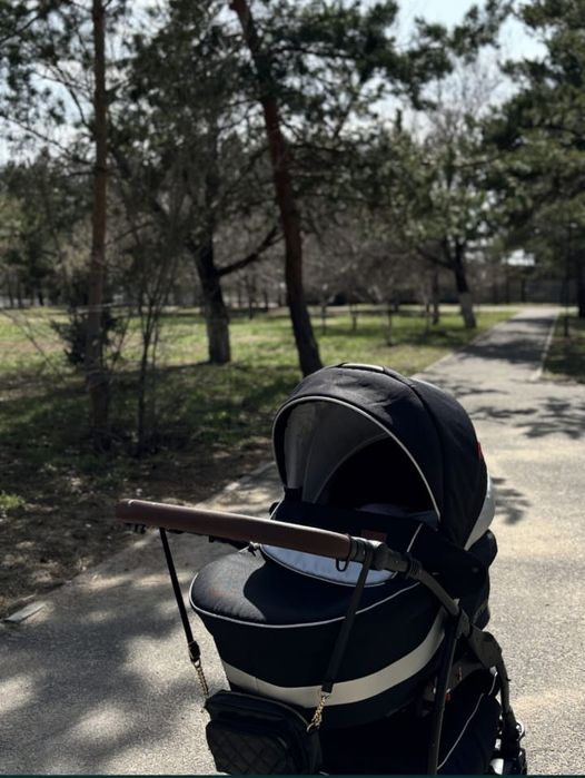 Продам коляску 3 в 1  Verdi optima