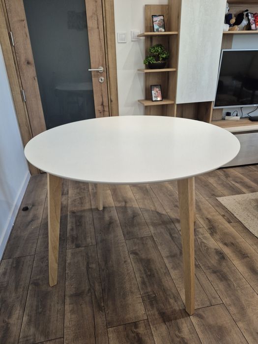 Трапезна маса JYSK