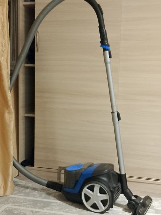 Продам пылесос пфилипс