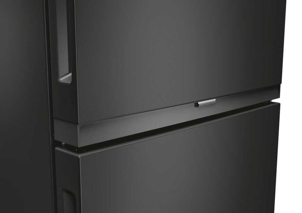 Нов черен Total No Frost хладилник с фризер Candy 279 л 183/55/60 см