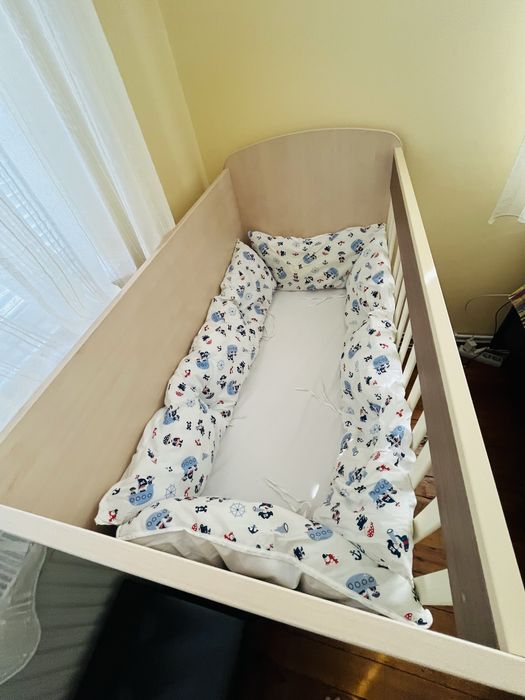 Бебешка кошара с матрак + 2 комплекта обиколници