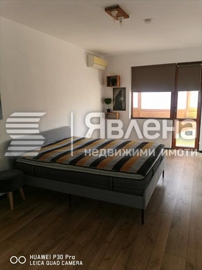 Продава се Тристаен апартамент в Варна, Възраждане 4 - 134 кв.м за 1615 €/кв.м - Снимка #4