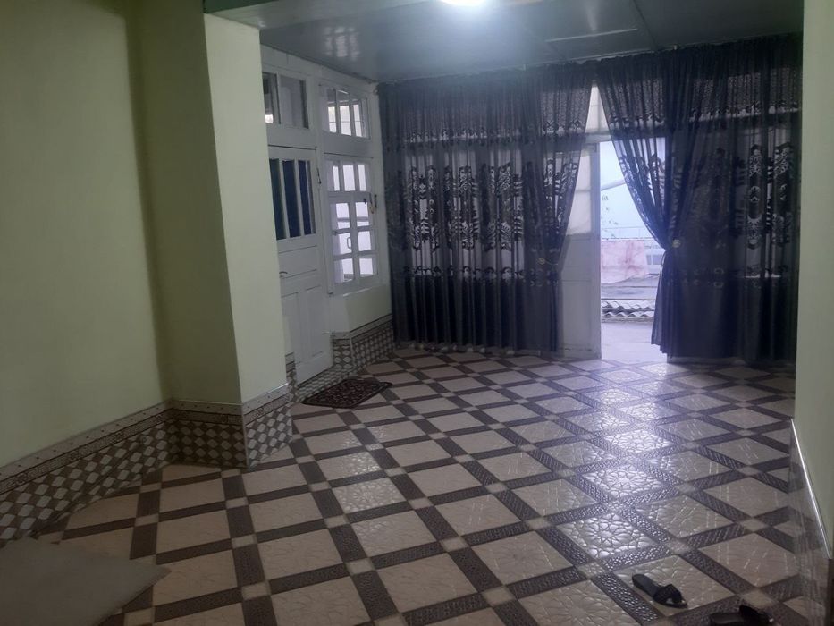 Turar joy sotiladi srochna