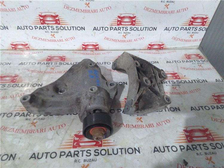 Suport alternator 1.2B renault clio an fabr. 2010